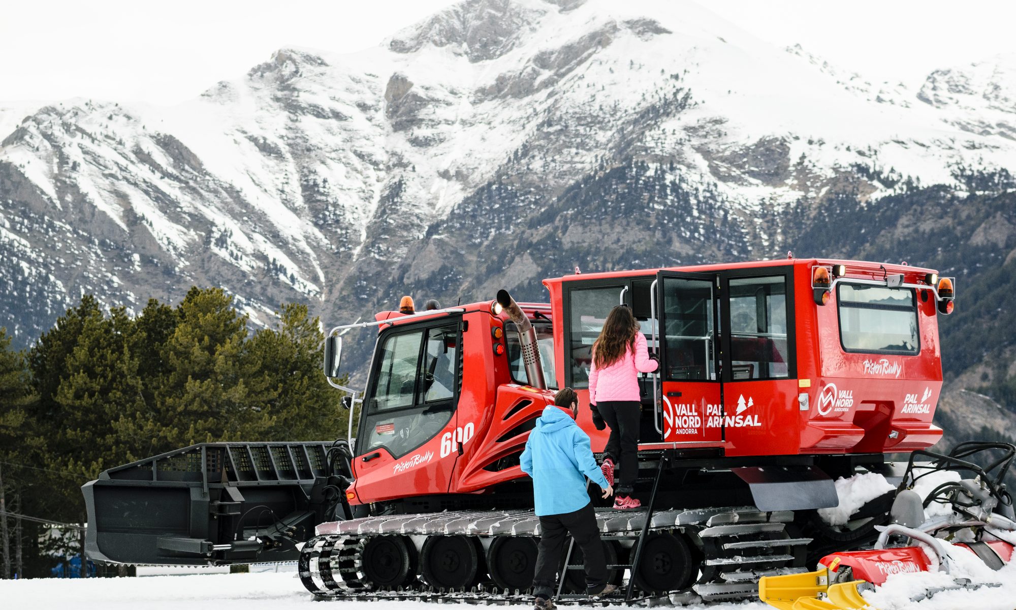 Snowcat skiing at Pal Arinsal