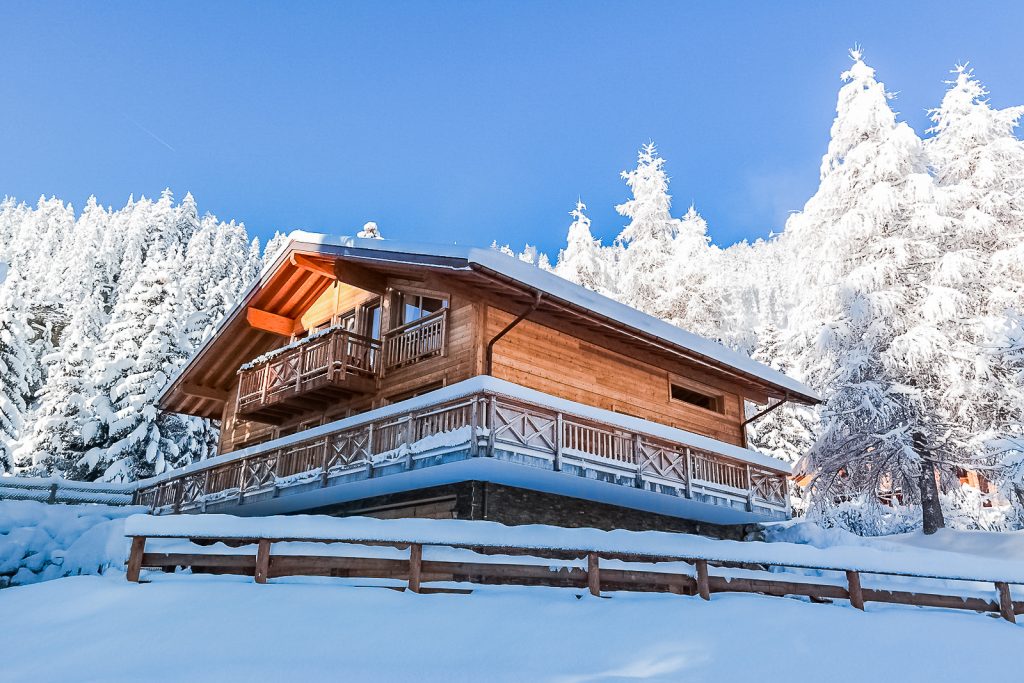 One of the chalets at Crans Luxury Lodges. How not being scammed when contracting your ski chalet holiday. Photo Crans Luxury Lodges.