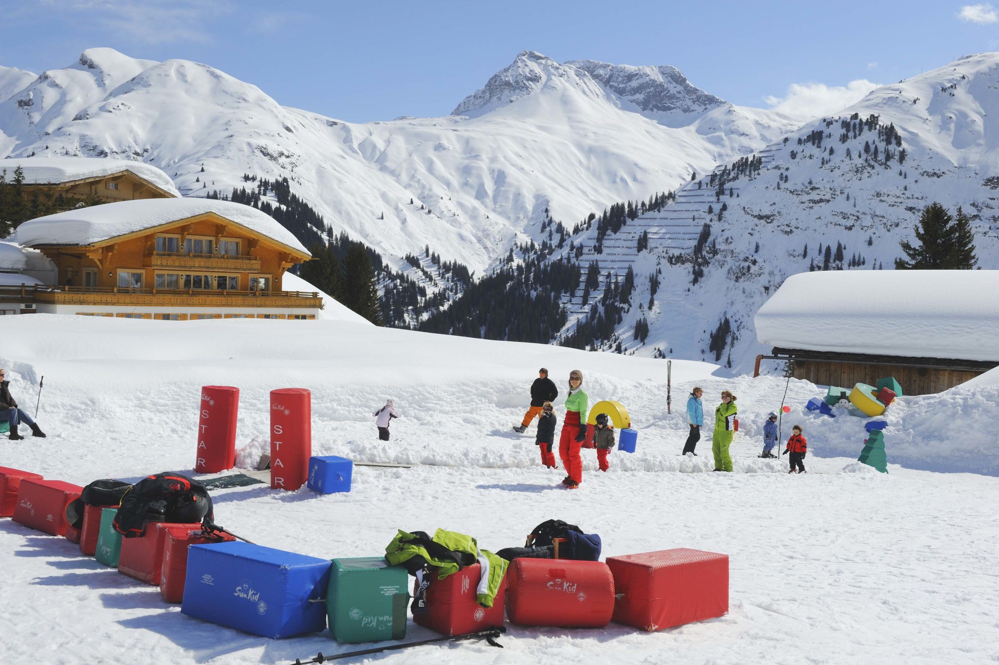 Ski school Oberlech - Photo by Sepp Mallaun. Lech Zürs Tourismus. The Must-Read Guide to Lech. 