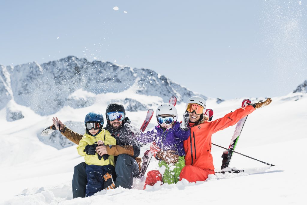 It's well known already that kids up to ten years of age do not pay for a skipass in Stubai! Why Stubaital is a great region for the entire family. Photo: Stubaier-Tirol Werbung.