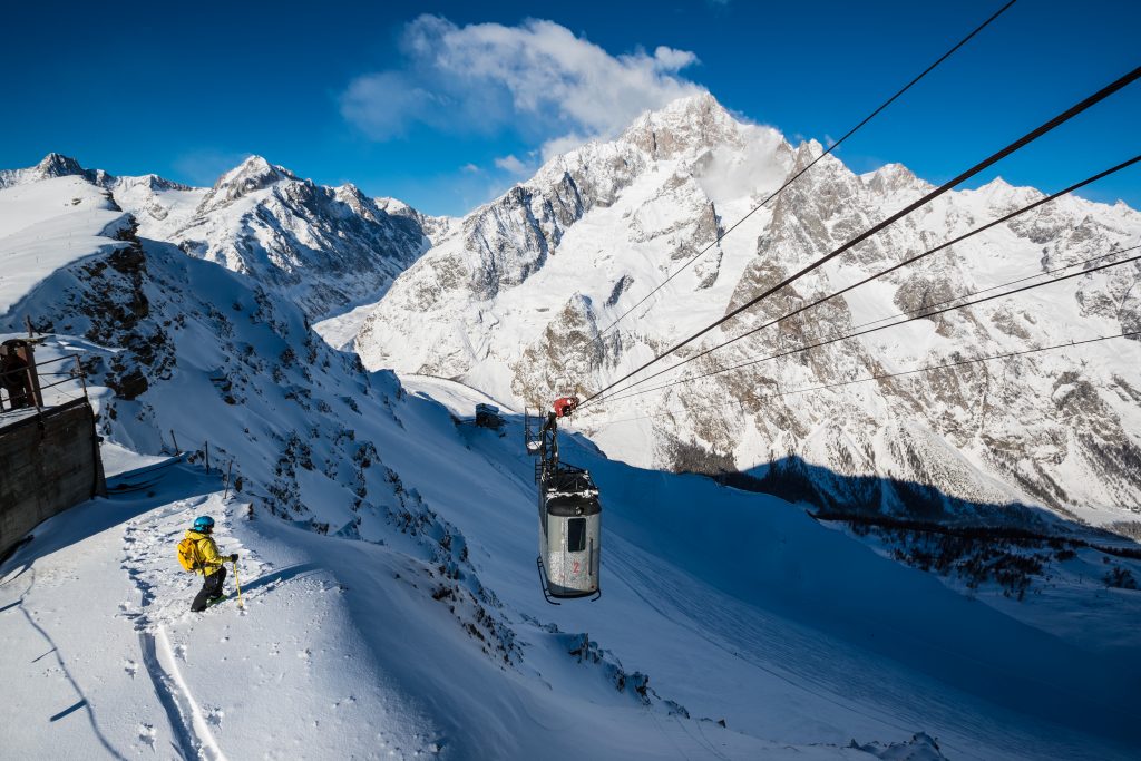 Arp - Courmayeur Mont blanc Funivie - Photo: Lorenzo Belfrond. Courmayeur Mont Blanc Opening Days of Italian Ski Resorts.