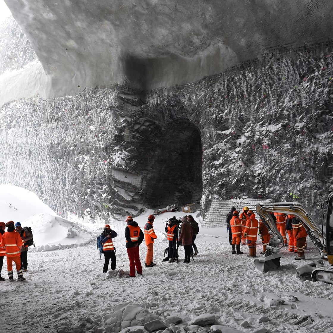 The tunnel excavation for the Bergstation of the Eigerexpress. The new V-Cableway will bring you to your destination up to 47 minutes faster. 