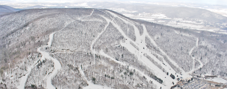 Catamount Ski Area in Massachusetts, one of the partner ski areas of the Indy Pass. The Indy Pass will get you skiing for just USD 199 at North America’s authentic independent resorts.