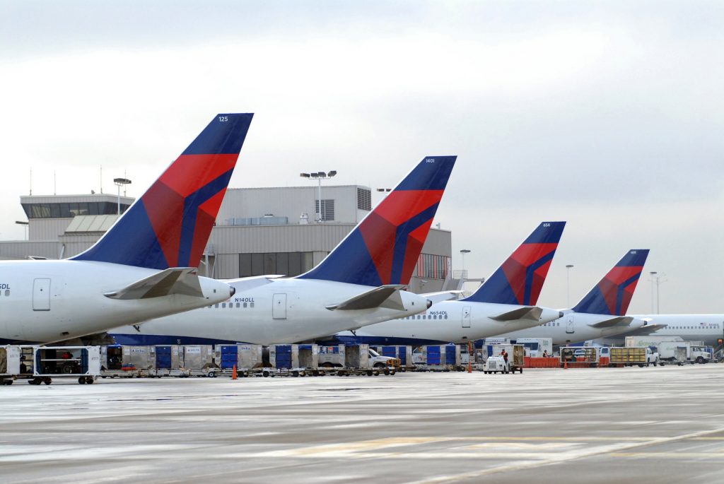 Delta slashes price of overlarge sports gear.