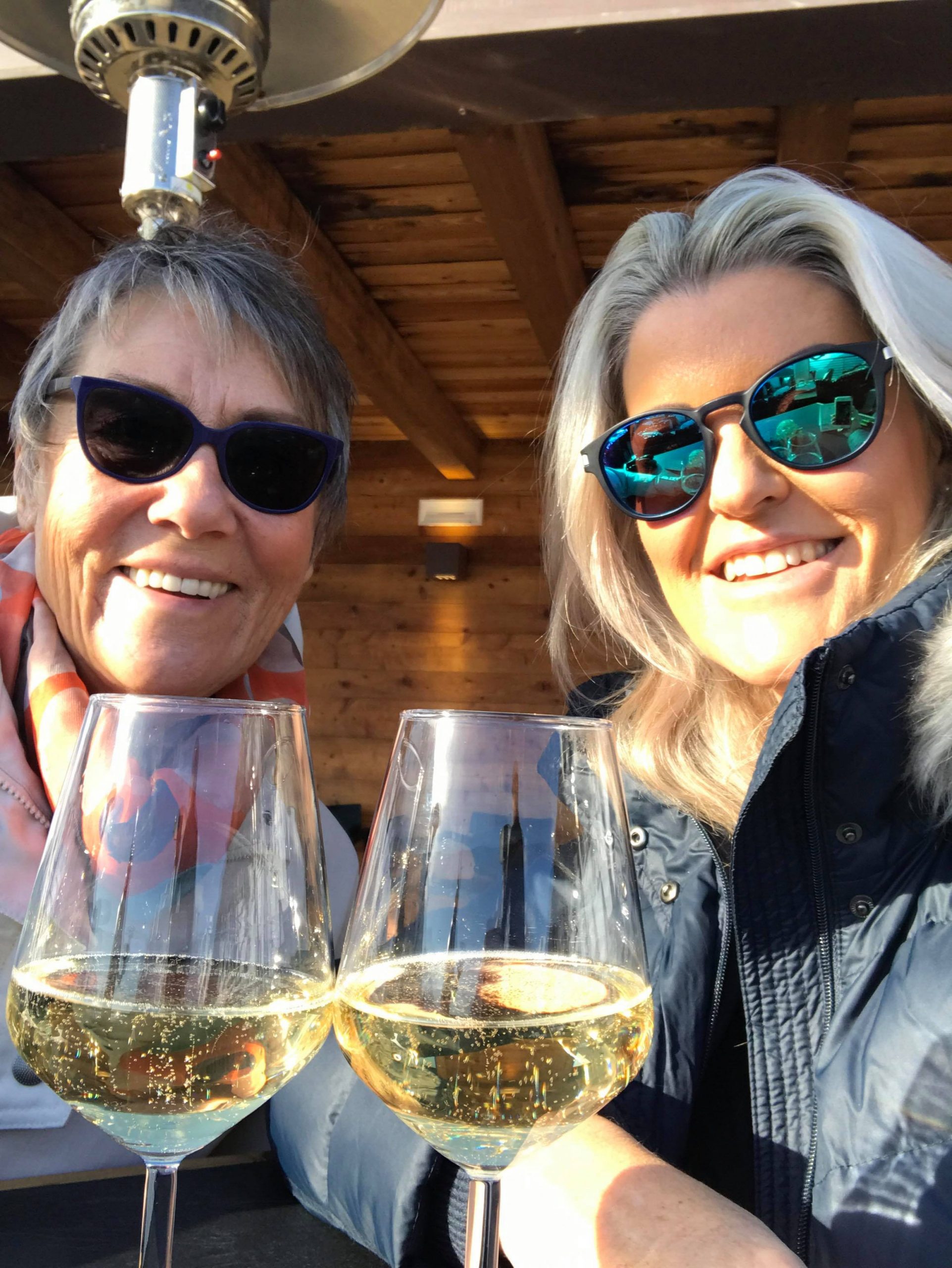 Bubbly time at La Loge du Massif. Photo by Jaye Johnson. A Foodie Guide to on-Mountain Dining in Courmayeur. 