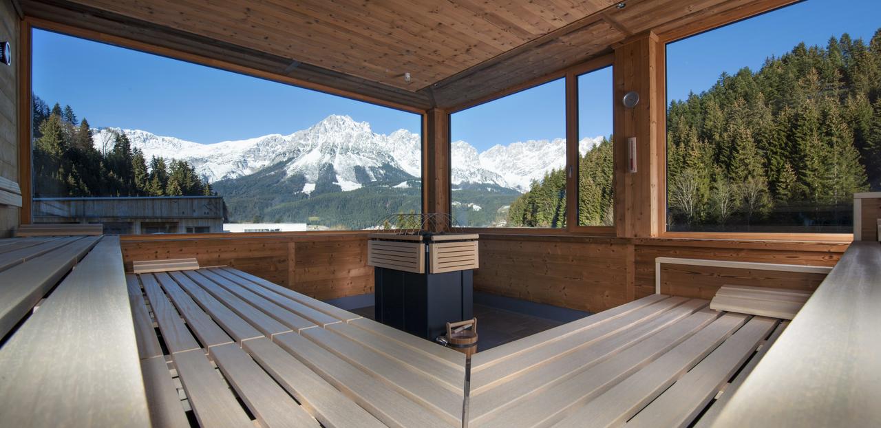 A sauna with a view...at the Tirol lodge in Ellmau. The 2020 International Report on Mountain & Snow Tourism has just been published.