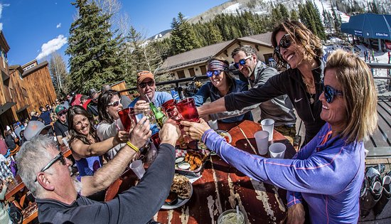 People partying at the après-ski in Garfinkel's. Photo: Tripadvisor. The Must-Read Guide to Vail.