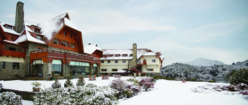 Cerro Catedral Has Opened Its Lifts: Skiing For Locals With Masks And ...