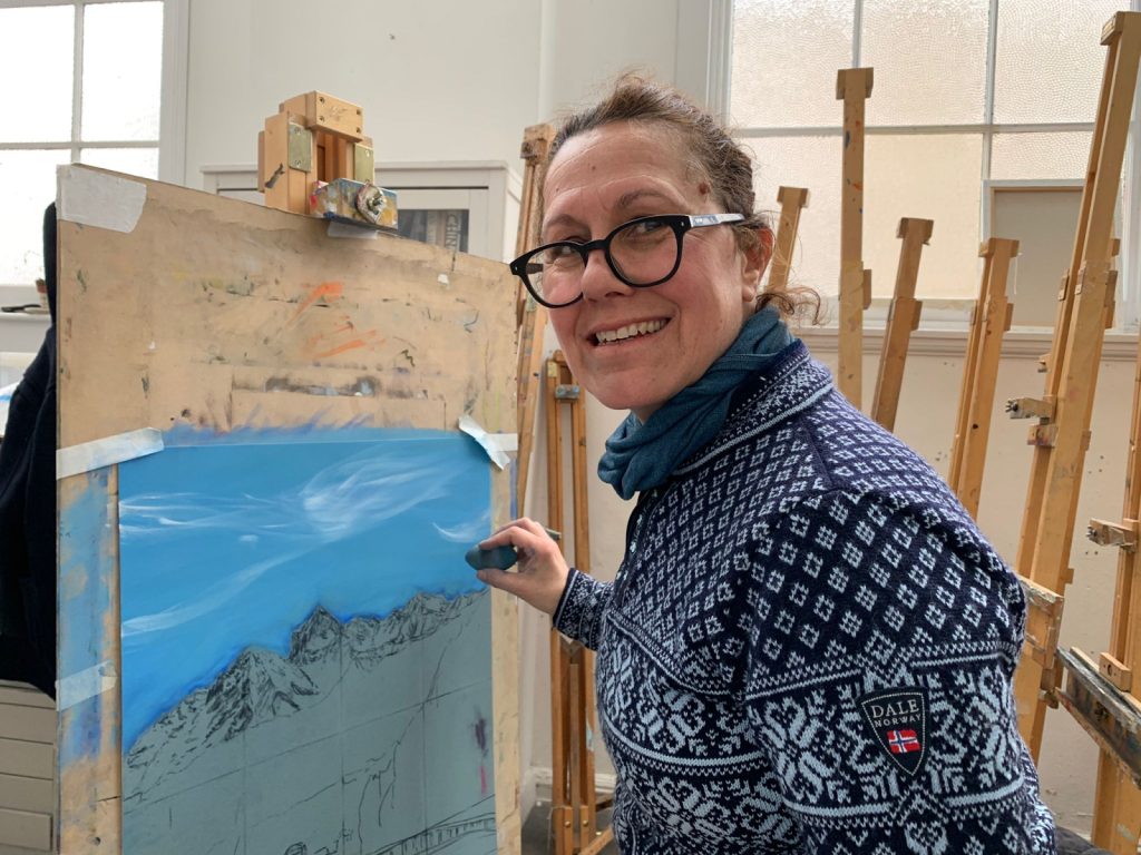 Martina Diez-Routh starting a painting at the easel. Photo: Carry Hornby.