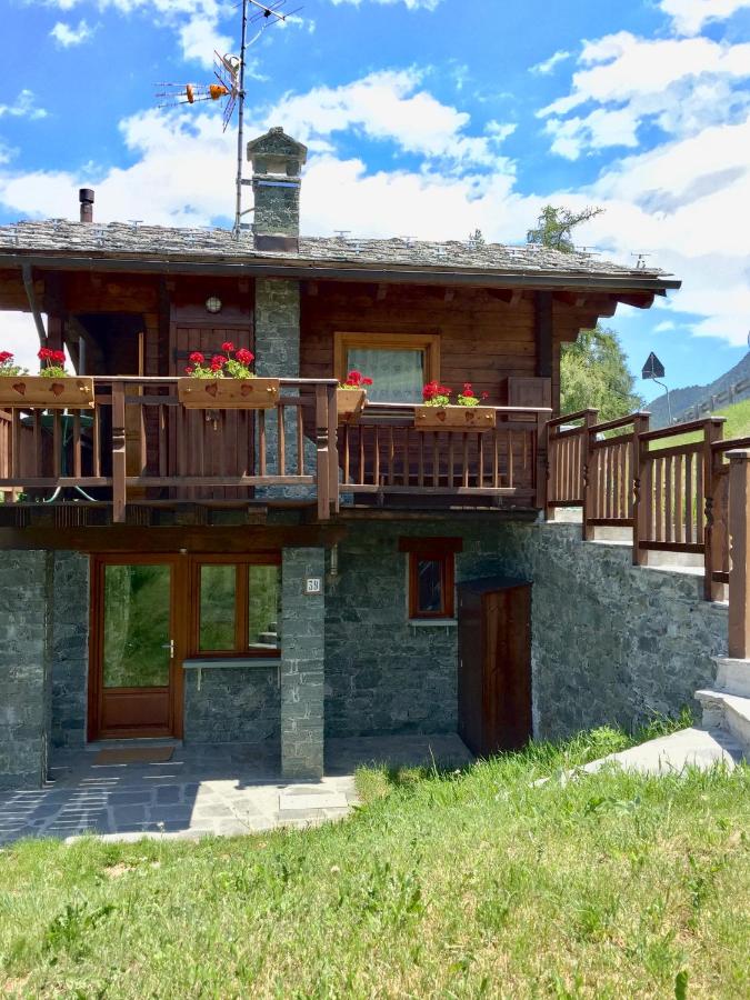 Chalet d'Antan, in Pila, just a bit lower than the bottom lift of Chamolè. Book the Chalet d'Antan here. 