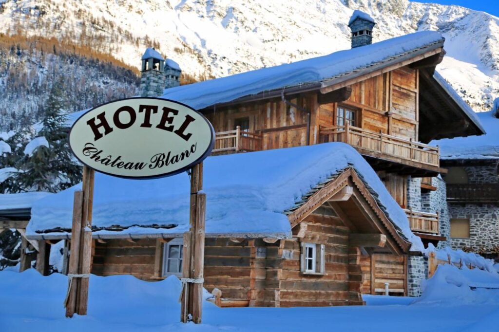 Relais Chateau Blanc in La Thuile. Photo: Booking.com Book it here. 