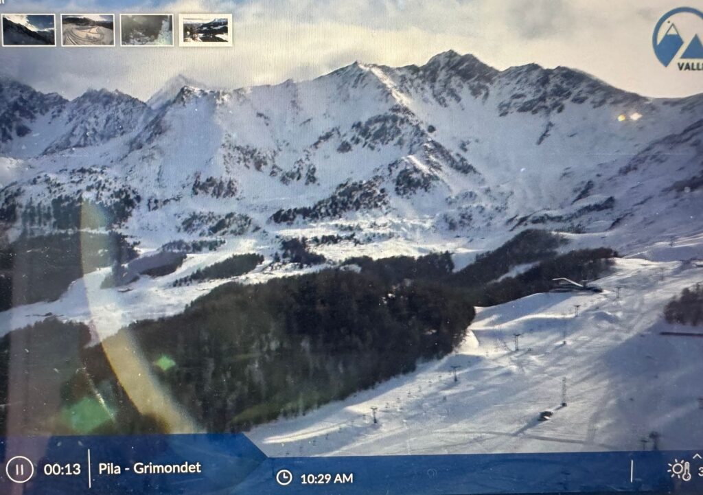 Pila has postponed its opening of the ski season to Saturday 6th December. Photo: Webcam Pila.it